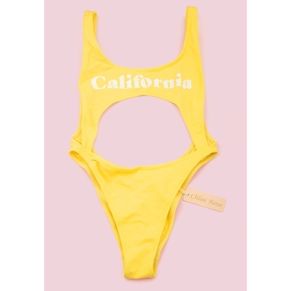 Chloe Rose Yellow Cutout Swimsuit Swim Women’s One Piece Bathing Suit Large NEW